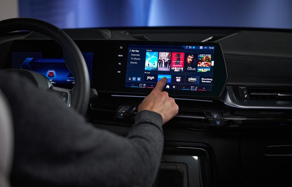 BMW prezintă tehnologii noi la CES: realitate augmentată, inteligență artificială generativă și parcare automată - Poza 10