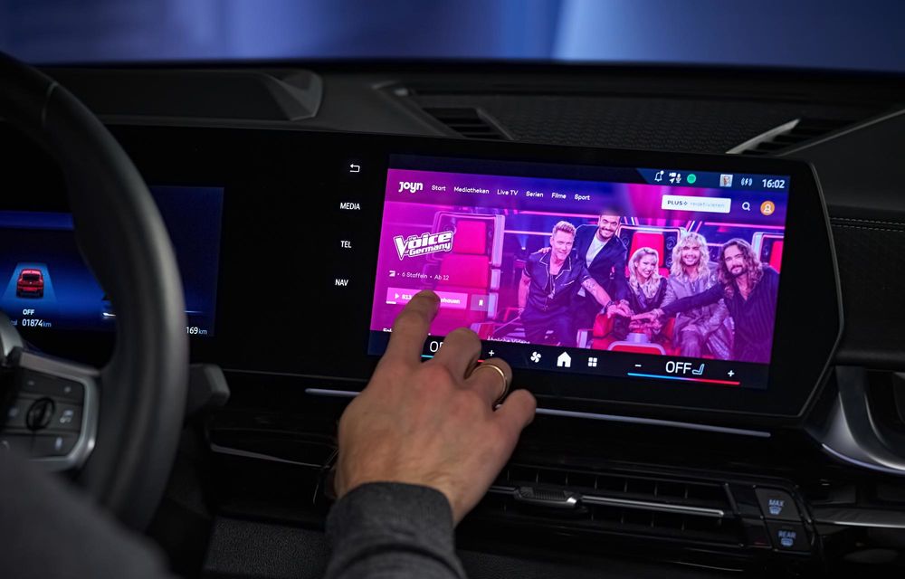 BMW prezintă tehnologii noi la CES: realitate augmentată, inteligență artificială generativă și parcare automată - Poza 12