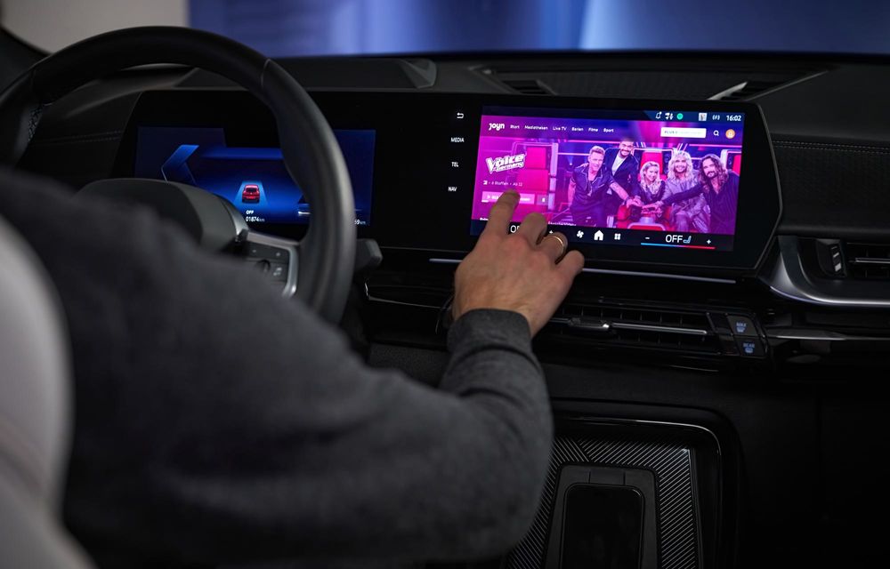 BMW prezintă tehnologii noi la CES: realitate augmentată, inteligență artificială generativă și parcare automată - Poza 13