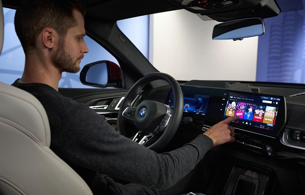 BMW prezintă tehnologii noi la CES: realitate augmentată, inteligență artificială generativă și parcare automată - Poza 15
