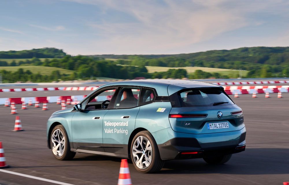 BMW prezintă tehnologii noi la CES: realitate augmentată, inteligență artificială generativă și parcare automată - Poza 27