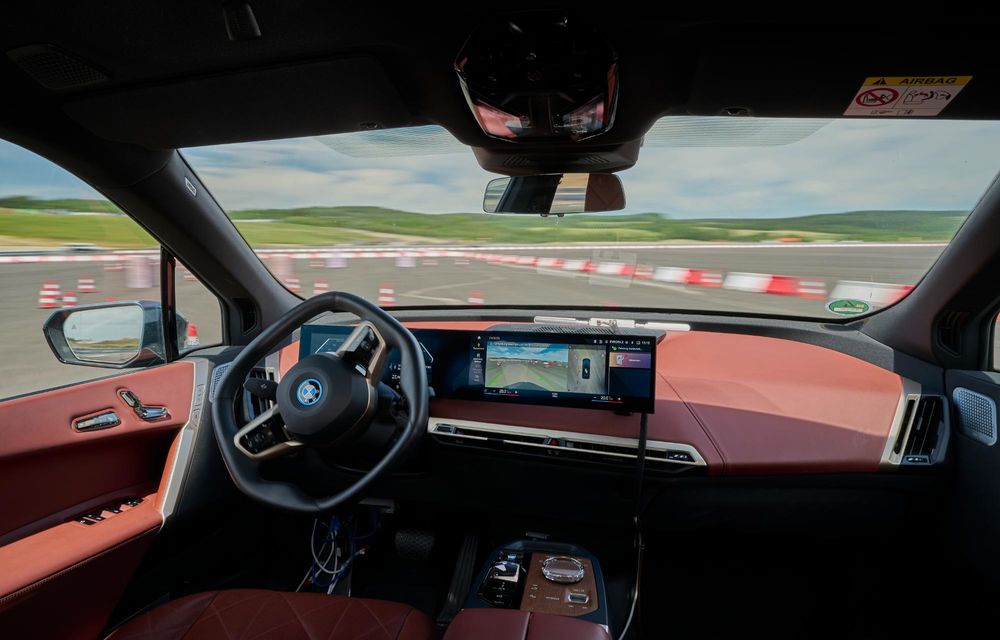 BMW prezintă tehnologii noi la CES: realitate augmentată, inteligență artificială generativă și parcare automată - Poza 28