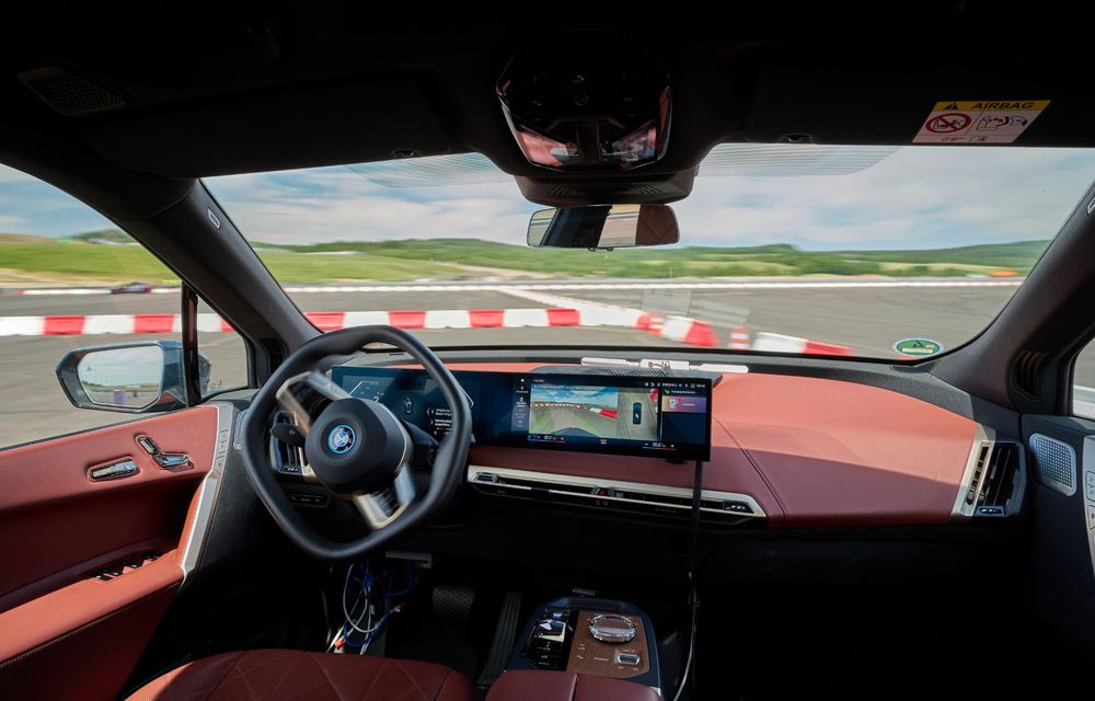 BMW prezintă tehnologii noi la CES: realitate augmentată, inteligență artificială generativă și parcare automată - Poza 29