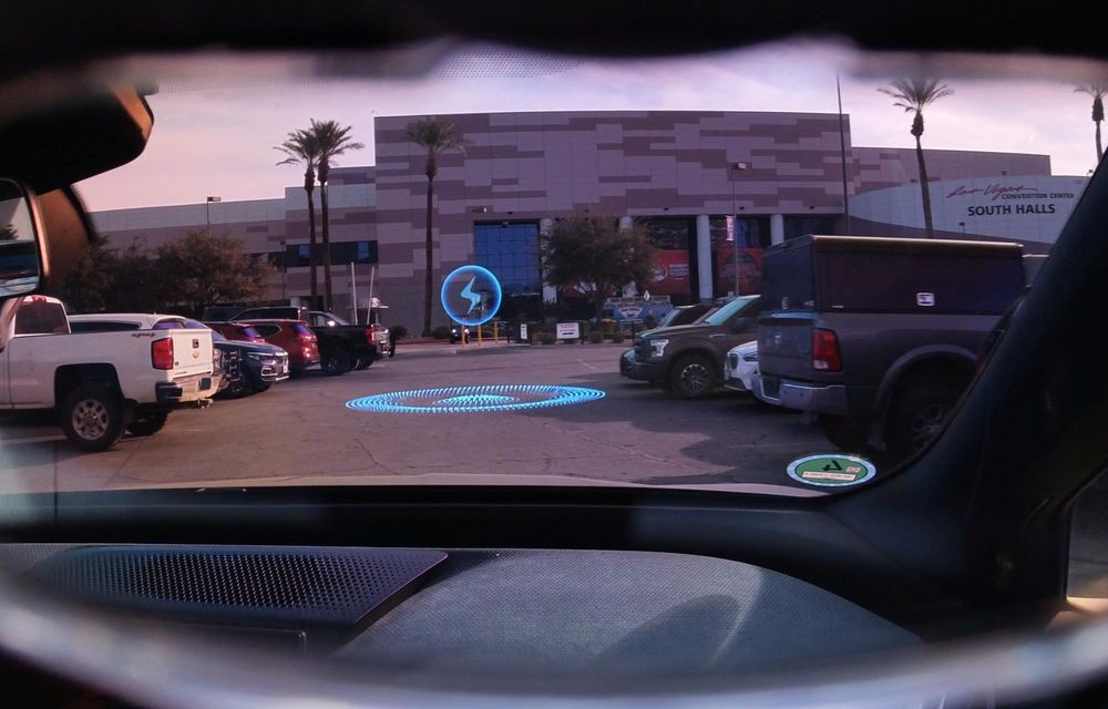 BMW prezintă tehnologii noi la CES: realitate augmentată, inteligență artificială generativă și parcare automată - Poza 70
