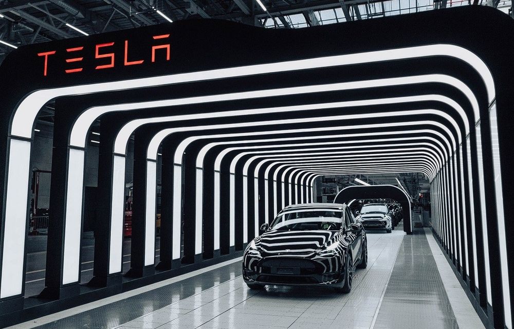 Tesla suspendă producția la uzina din Germania, din cauza atacurilor din Marea Roșie - Poza 1