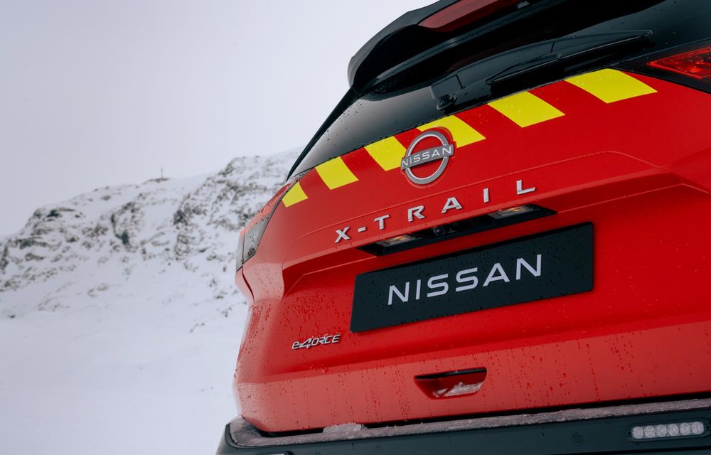 Nissan X-Trail, transformat într-o mașină pentru salvamontiști - Poza 22