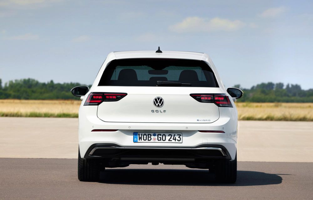 OFICIAL: Acesta este noul Volkswagen Golf 8 facelift - Poza 40