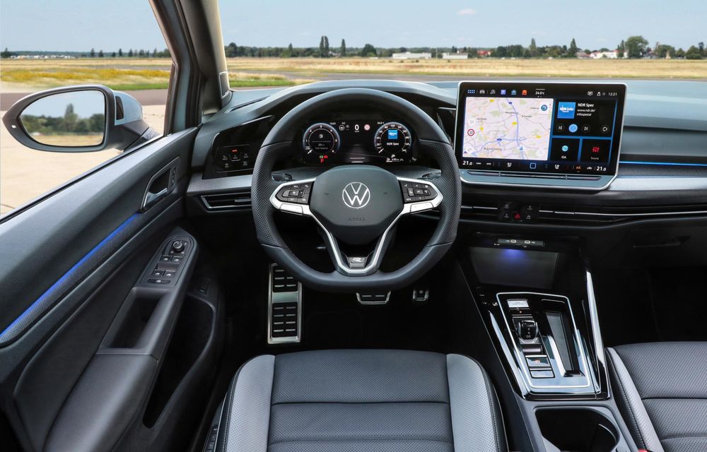 OFICIAL: Acesta este noul Volkswagen Golf 8 facelift - Poza 47