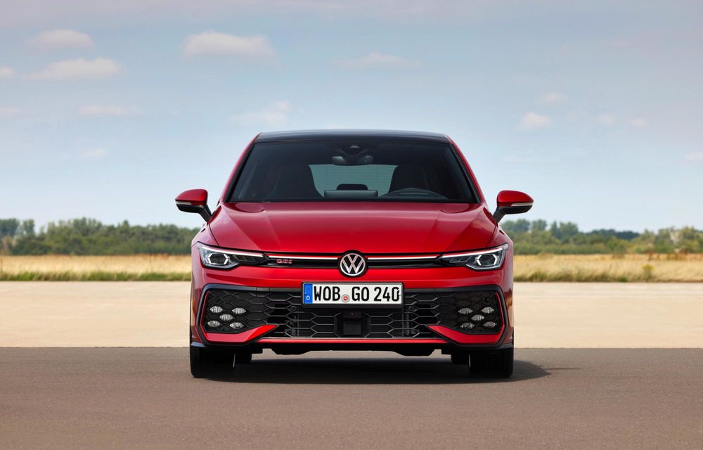 OFICIAL: Acesta este noul Volkswagen Golf 8 facelift - Poza 23