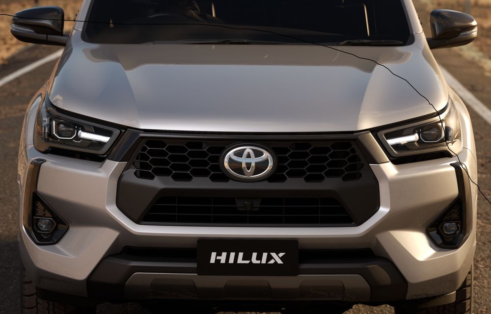 Toyota Hilux primește un nou facelift: motorizare diesel mild-hybrid - Poza 2