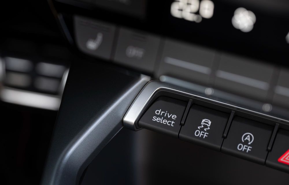 Imagini cu noul Audi S3 facelift: motorul dezvoltă 333 de cai putere - Poza 22
