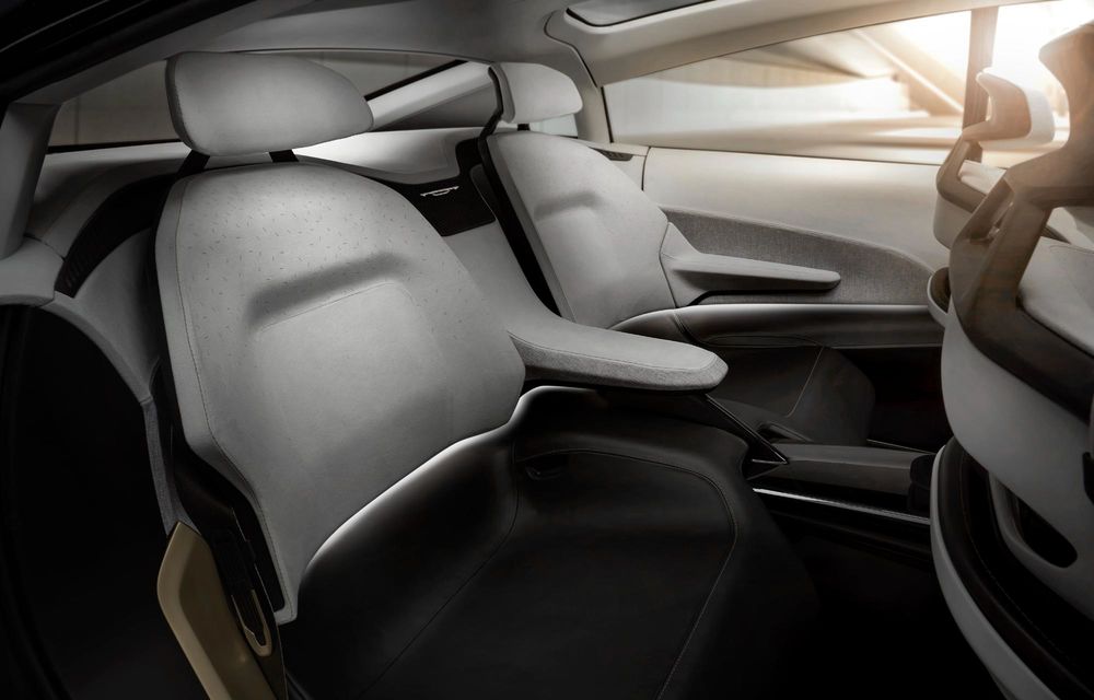 Noul concept Chrysler Halcyon anunță o viitoare mașină electrică autonomă și cu sisteme AI - Poza 48