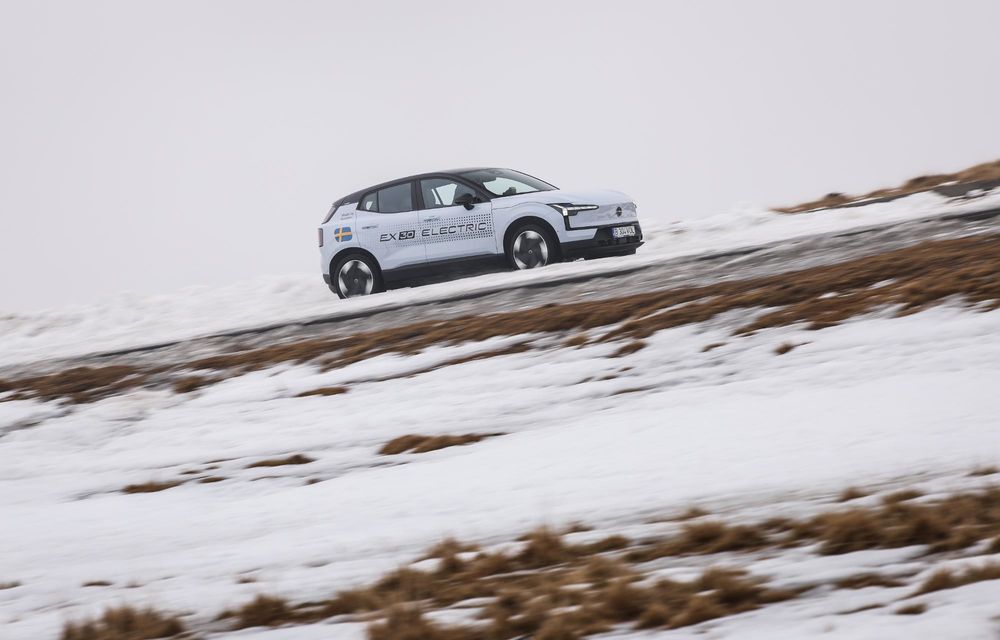 Dublu Impact: Am testat gemenii Volvo EX30 la înălțime, în condiții dure de iarnă - Poza 40