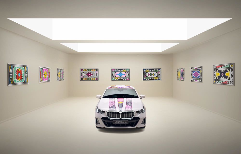 Electricul BMW i5, transformat în Art Car: grafică digitală care își schimbă culoarea - Poza 45