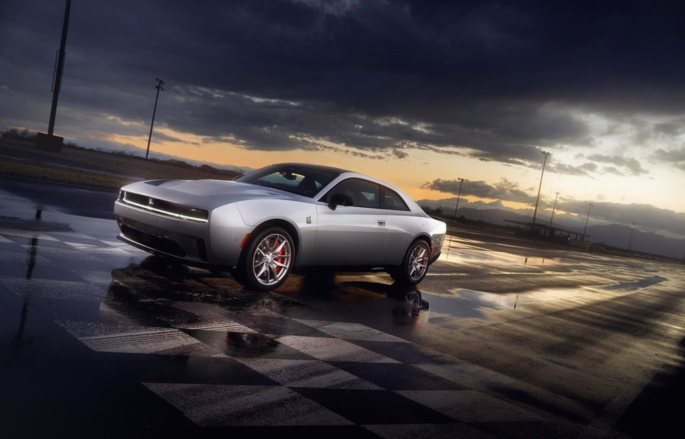 Noul Dodge Charger Daytona electric este aici: 680 CP și 510 km autonomie - Poza 4