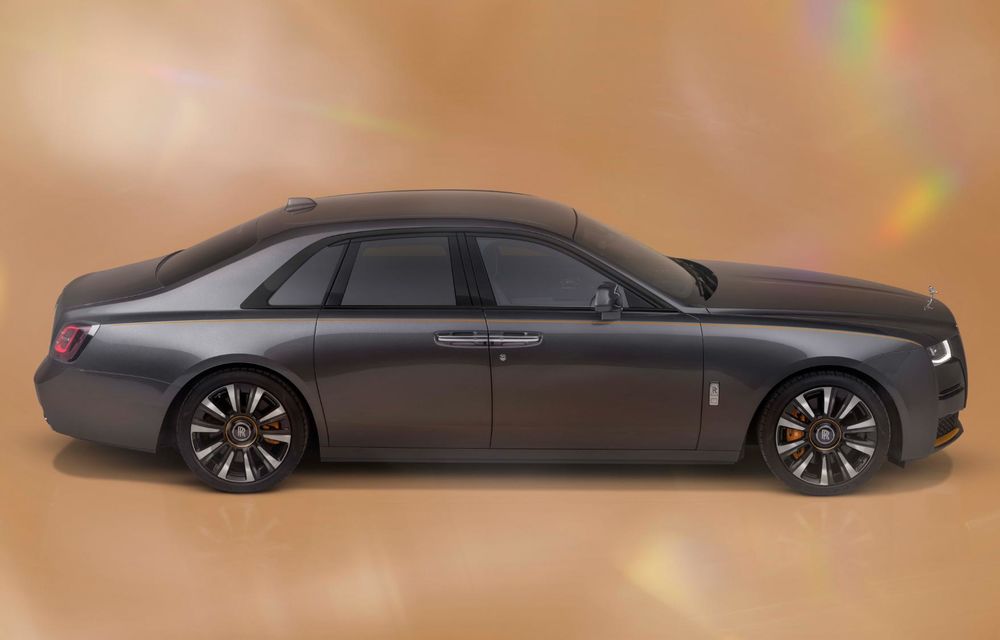 Ediție specială Rolls-Royce Ghost Prism: vopsea gri specială cu 4 accente de culoare - Poza 11