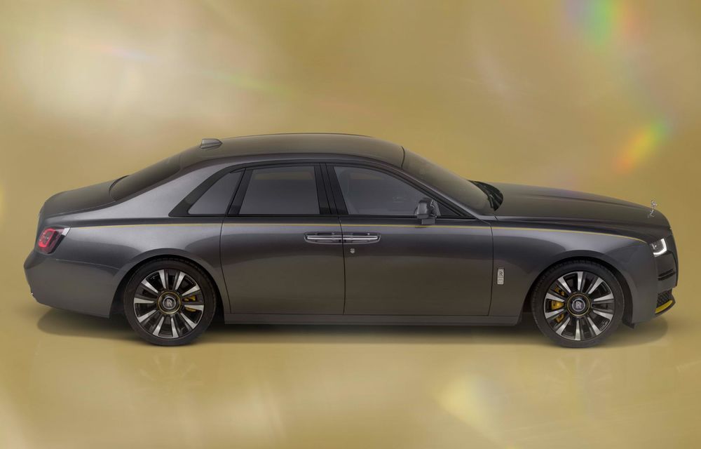 Ediție specială Rolls-Royce Ghost Prism: vopsea gri specială cu 4 accente de culoare - Poza 12
