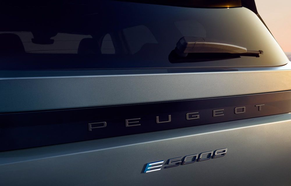 Noul Peugeot E-5008: SUV electric cu 7 locuri și 660 km autonomie - Poza 41