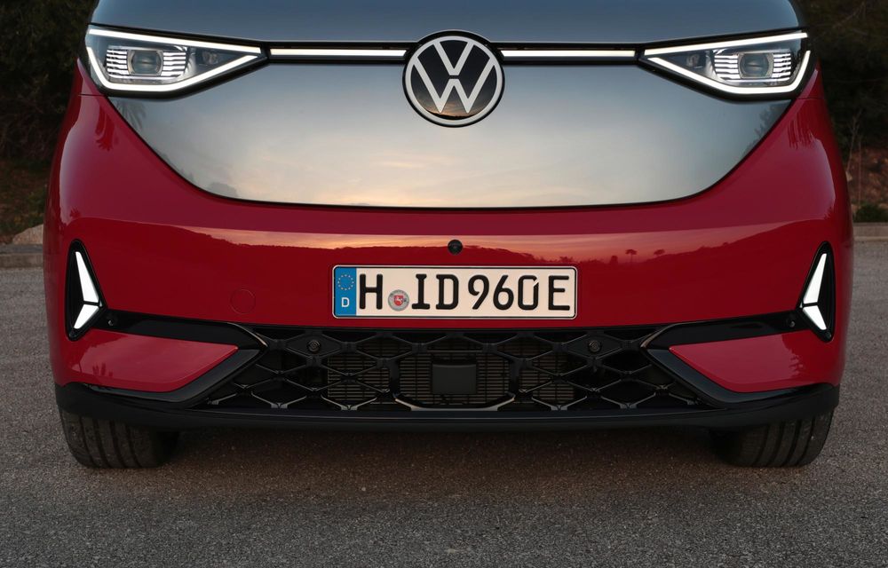 Noul Volkswagen ID.Buzz GTX debutează cu 340 CP și tracțiune integrală - Poza 47