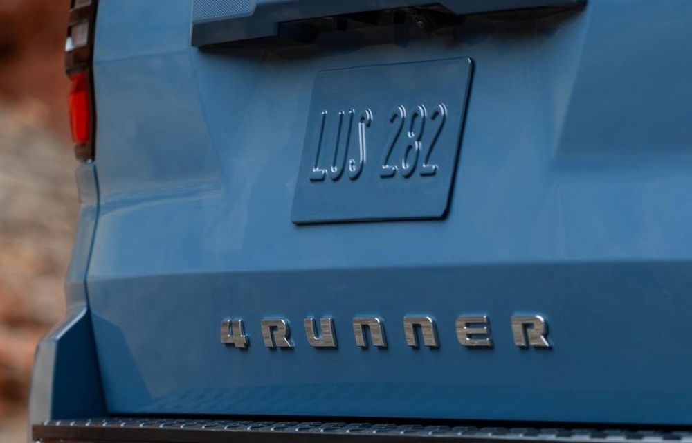 Prima imagine oficială cu noua Toyota 4Runner: generație nouă după 15 ani - Poza 1