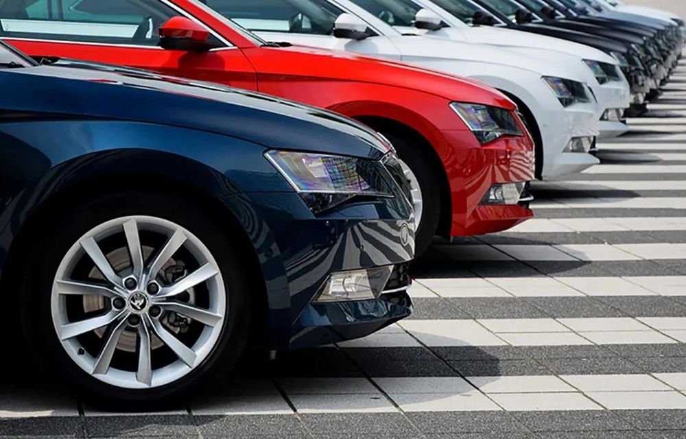 Vânzările de mașini noi în România, scădere de 25% în martie. Toyota și Skoda, pe podium - Poza 1