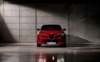 Alfa Romeo schimbă numele primului său model electric: Milano devine Junior