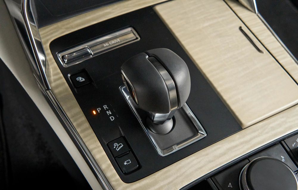 PREMIERĂ: Am văzut pe viu noua Mazda CX-80. Iată 5 lucruri esențiale! - Poza 15
