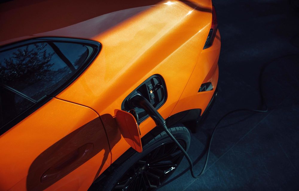 Acesta este noul Lamborghini Urus SE: plug-in hybrid cu 800 CP - Poza 46