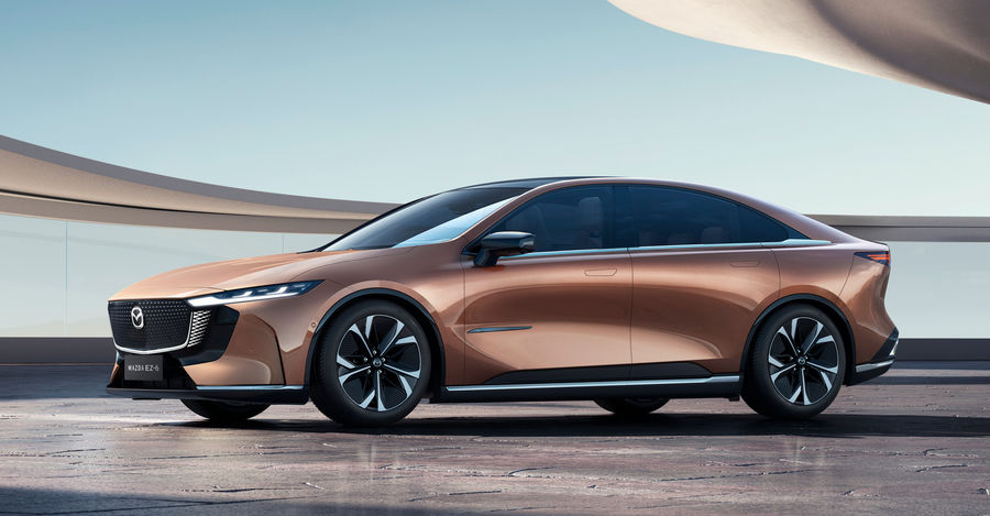 Noua Mazda EZ-6 este un sedan de aproape 5 metri, doar pentru
