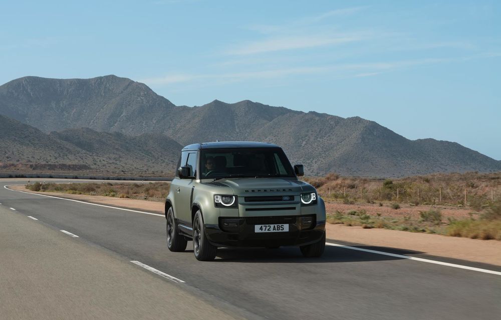 Noutăți pentru Land Rover Defender: motor diesel mai puternic și mai mult lux - Poza 2