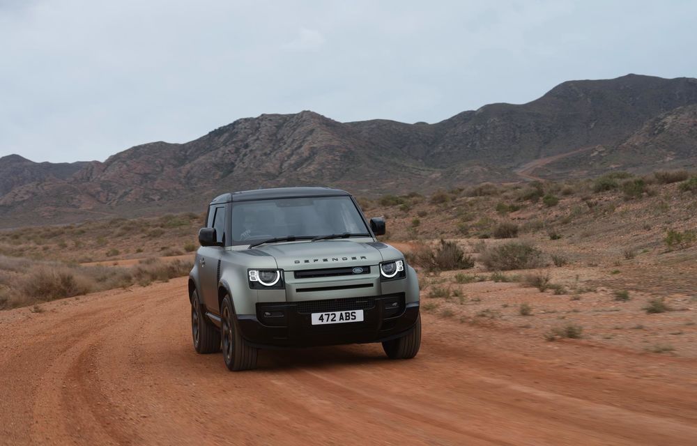 Noutăți pentru Land Rover Defender: motor diesel mai puternic și mai mult lux - Poza 3