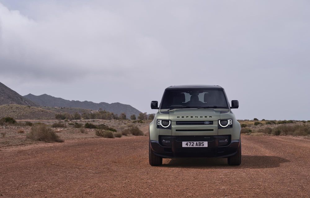 Noutăți pentru Land Rover Defender: motor diesel mai puternic și mai mult lux - Poza 4