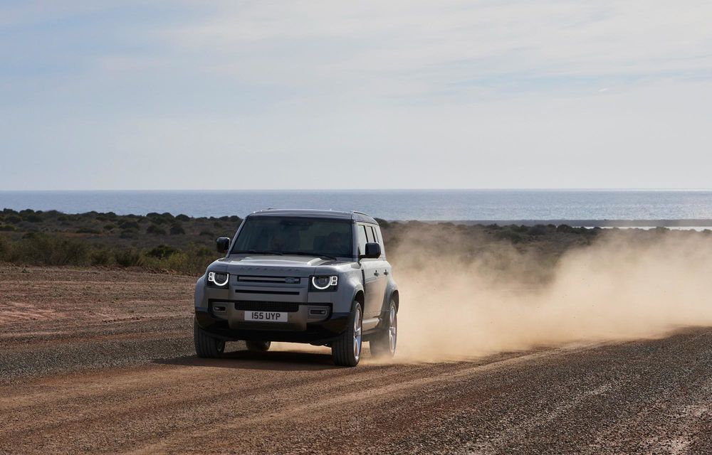 Noutăți pentru Land Rover Defender: motor diesel mai puternic și mai mult lux - Poza 10