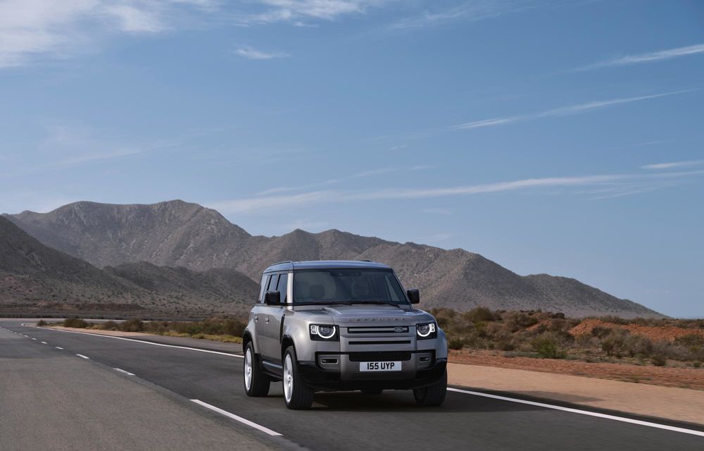 Noutăți pentru Land Rover Defender: motor diesel mai puternic și mai mult lux - Poza 12