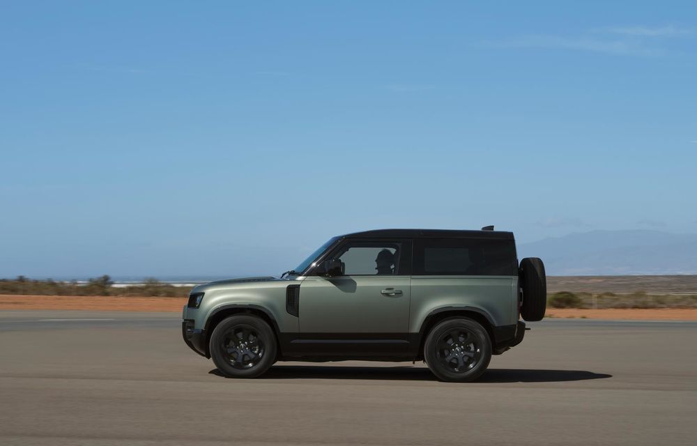 Noutăți pentru Land Rover Defender: motor diesel mai puternic și mai mult lux - Poza 26