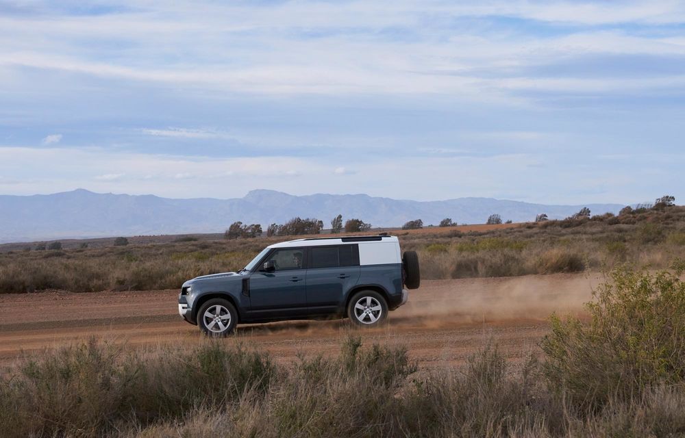 Noutăți pentru Land Rover Defender: motor diesel mai puternic și mai mult lux - Poza 35