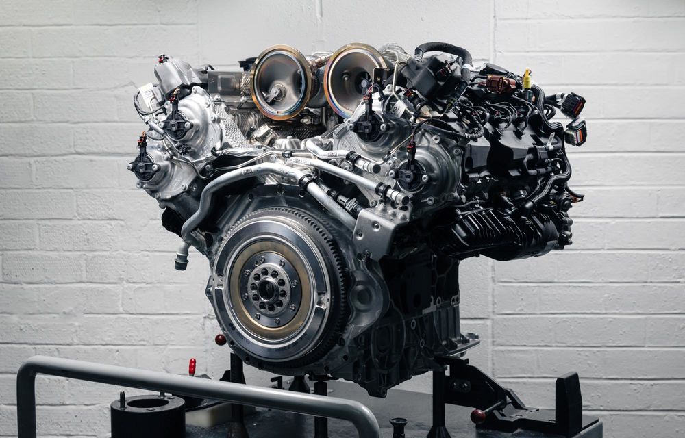 Bentley: Succesorul motorului W12 este un V8 hibrid cu peste 750 CP - Poza 2