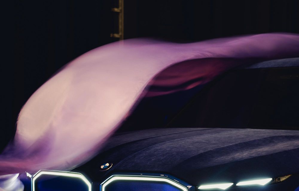 BMW prezintă un exemplar XM unicat, creat în colaborare cu Naomi Campbell - Poza 4
