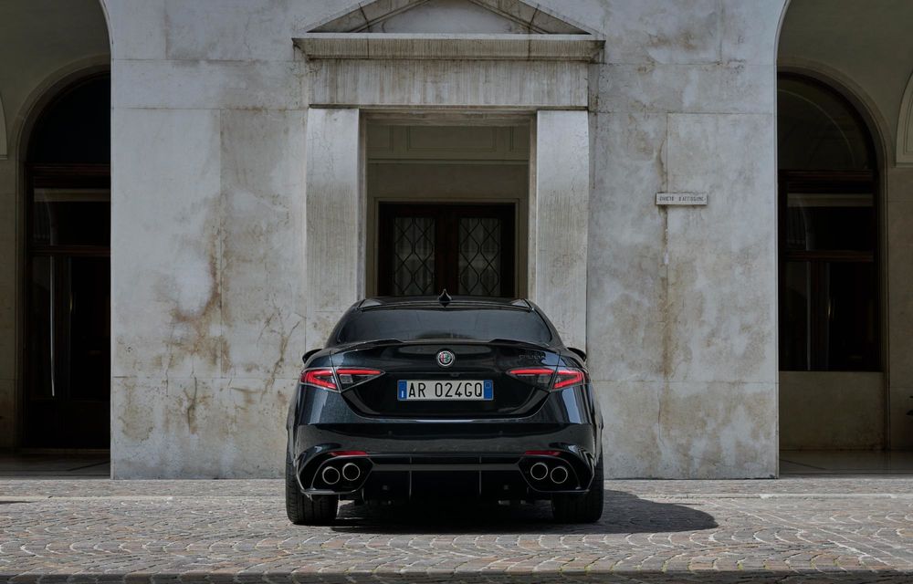 Noile Alfa Romeo Giulia și Stelvio Quadrifoglio Super Sport: marchează prima victorie a mărcii la Mille Miglia - Poza 17