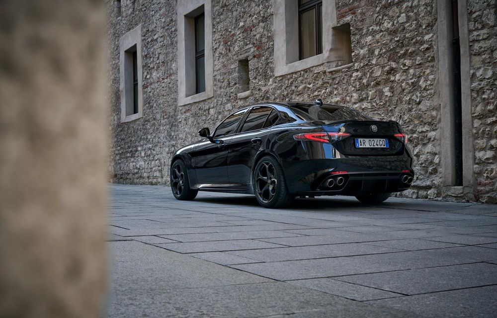 Noile Alfa Romeo Giulia și Stelvio Quadrifoglio Super Sport: marchează prima victorie a mărcii la Mille Miglia - Poza 18