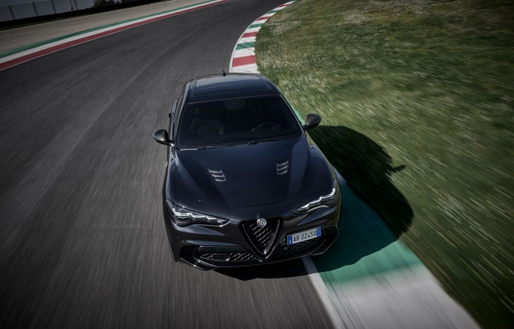 Noile Alfa Romeo Giulia și Stelvio Quadrifoglio Super Sport: marchează prima victorie a mărcii la Mille Miglia - Poza 33