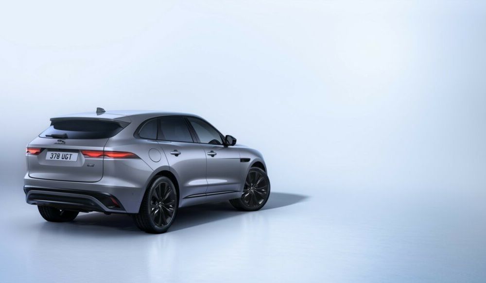 Două ediții de adio pentru Jaguar F-Pace. Una dintre ele oferă 575 CP - Poza 8