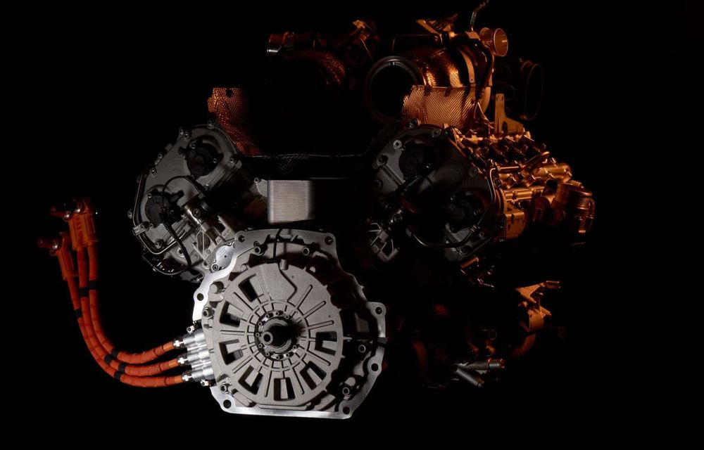 Imagini noi cu motorul succesorului lui Lamborghini Huracan: V8 hibrid de 800 CP - Poza 5