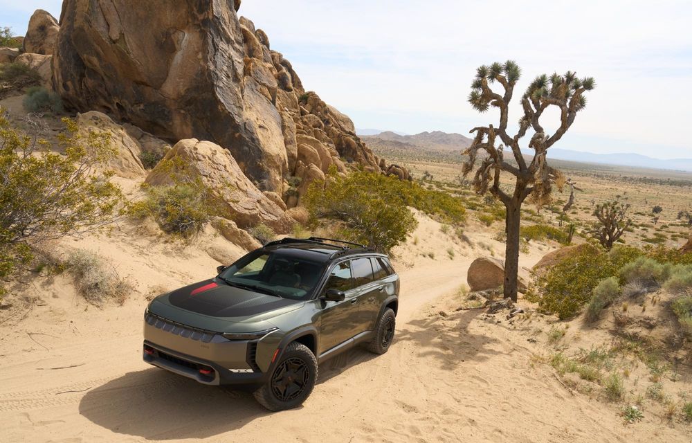 Noul concept Jeep Wagoneer S Trailhawk anunță o viitoare versiune de teren a SUV-ului electric - Poza 4
