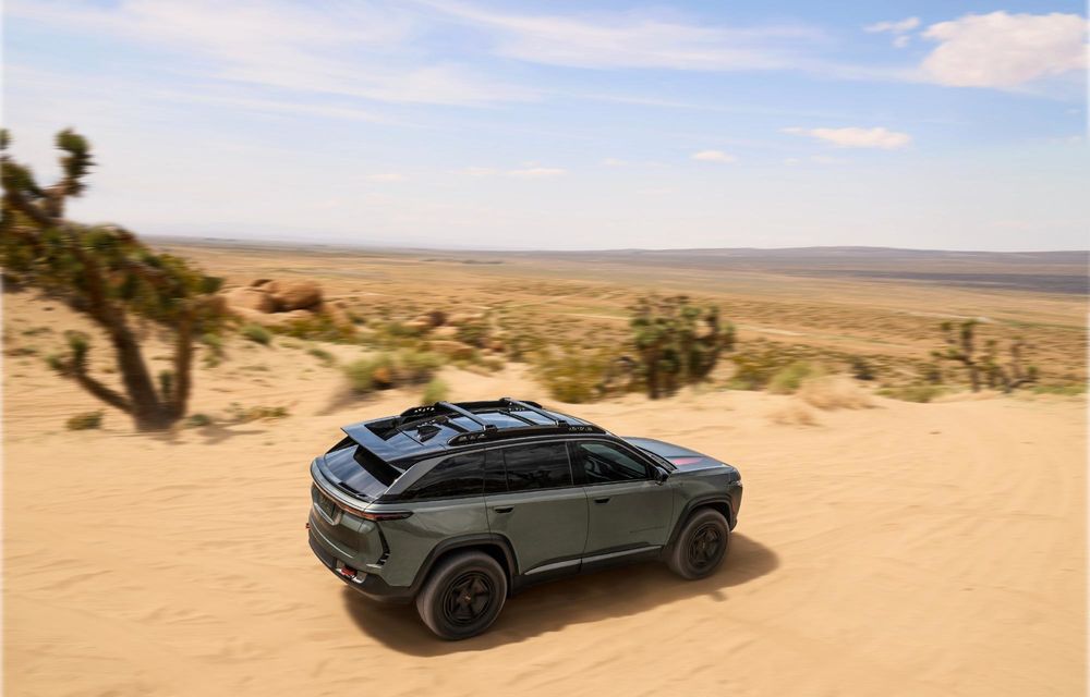 Noul concept Jeep Wagoneer S Trailhawk anunță o viitoare versiune de teren a SUV-ului electric - Poza 7