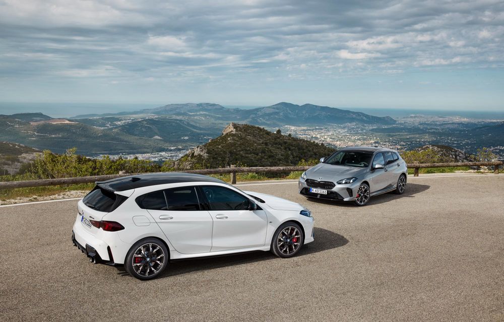 Noul BMW Seria 1 facelift: motorizări electrificate și, în premieră, plafon contrastant - Poza 21