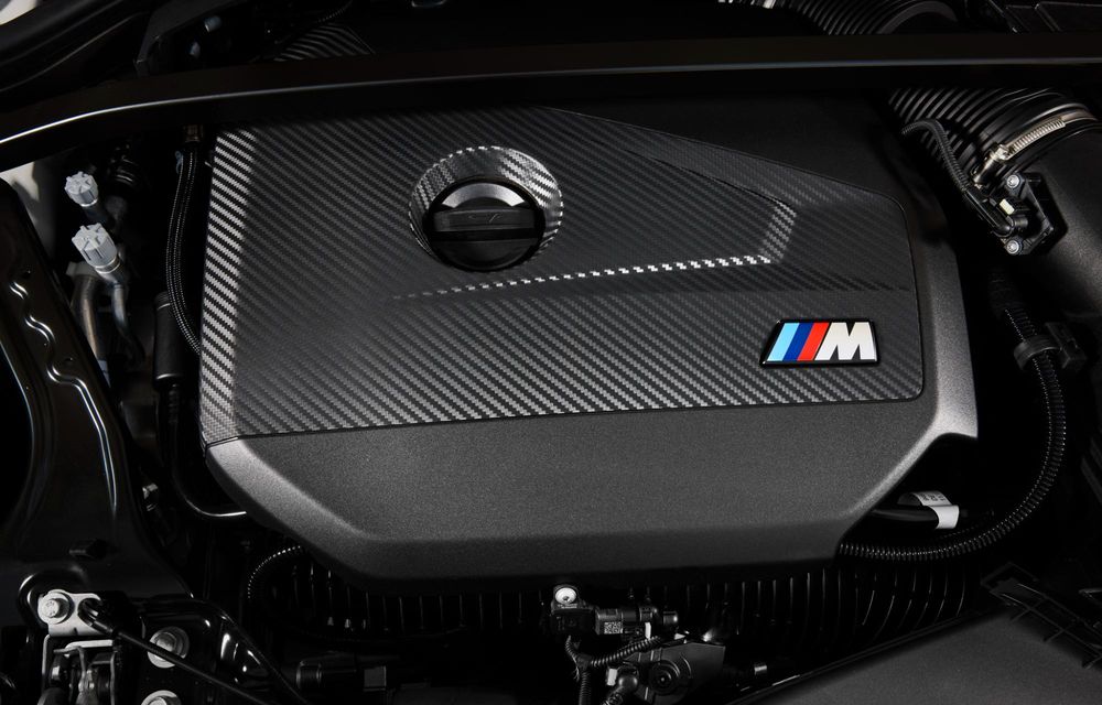 Noul BMW Seria 1 facelift: motorizări electrificate și, în premieră, plafon contrastant - Poza 47
