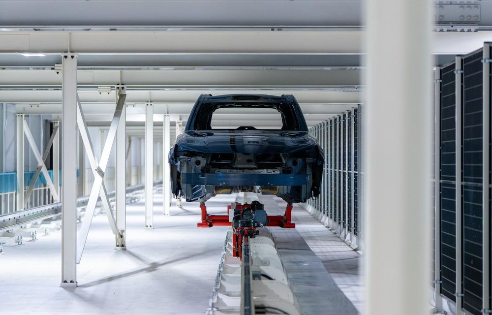 Noul Volvo EX90 a intrat în producție, după o întârziere de 2 ani - Poza 18