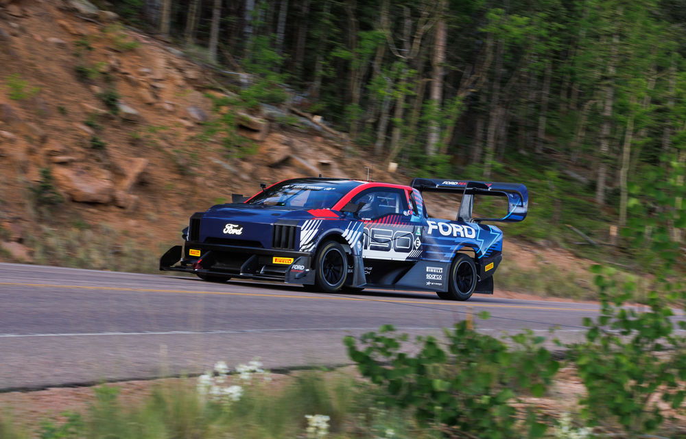 Ford câștigă Pikes Peak cu electricul F-150 Lightning SuperTruck - Poza 4