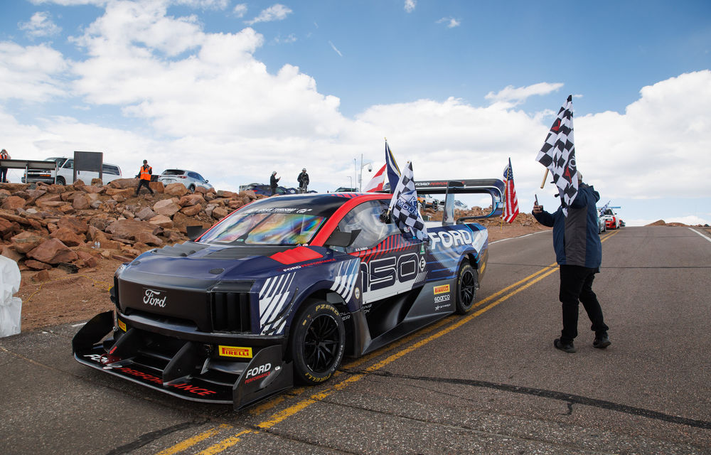 Ford câștigă Pikes Peak cu electricul F-150 Lightning SuperTruck - Poza 1